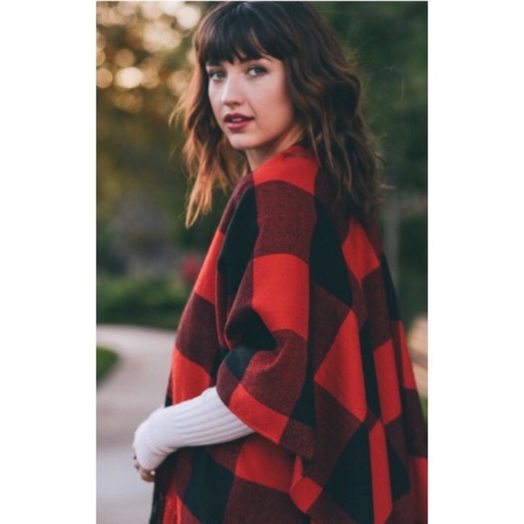 Red Buffalo Plaid Poncho - Picture 3 of 5
